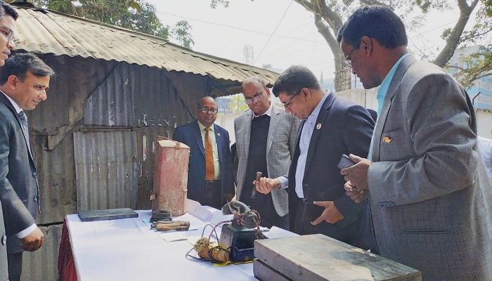 দেশের প্রথম পোস্ট অফিস পরিদর্শন করলেন প্রধানমন্ত্রীর মুখ্য সচিব