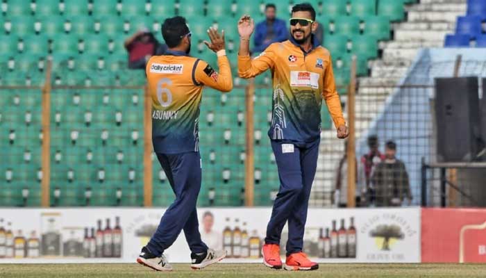 বিপিএলে বিদেশিদের টেক্কা দিয়ে স্থানীয়রা শীর্ষে