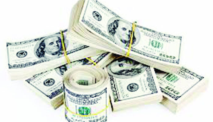 ঈদের হাওয়ায় ডলারে স্বস্তি : ব্যাংকে বেড়েছে বৈদেশিক মুদ্রার মজুত > এলসি খুলতে সমস্যা কিছুটা কমেছে