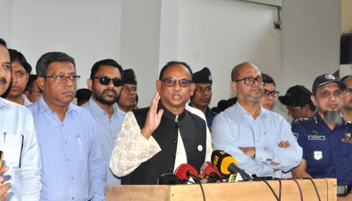 এবার ছাদে কোন যাত্রী নয়, টিকেট যার ভ্রমণ তার