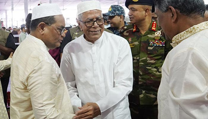 সামর্থ্যবানদের দরিদ্রদের পাশে দাঁড়ানোর আহ্বান রাষ্ট্রপতির