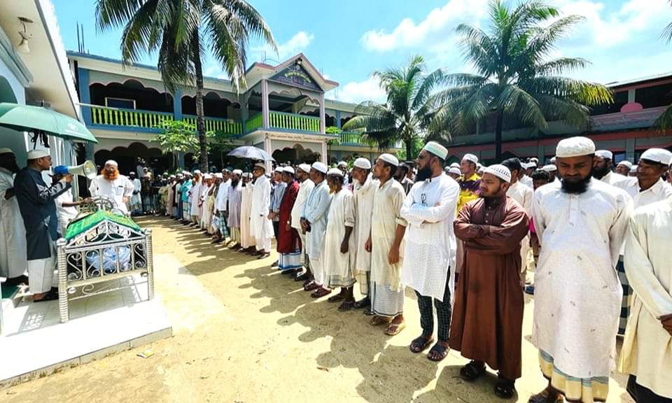 মহেশখালীতে ঘূর্ণিঝড়ে ৩ লবণচাষির মৃত্যু
