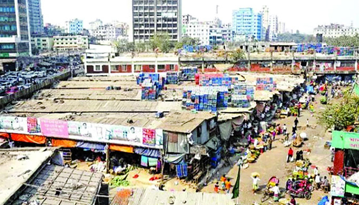 কারওয়ানবাজার ছাড়তে নারাজ কেন ব্যবসায়ীরা