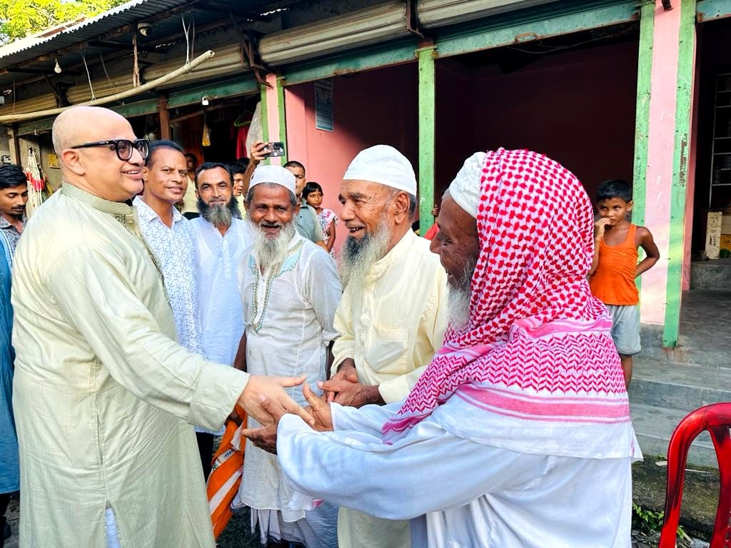 দেশ ও জনগণের সেবায় আ.লীগই পাশে থাকে