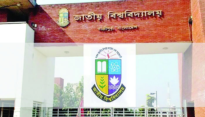 সেশনজটে শিক্ষার্থীদের দুর্ভোগ