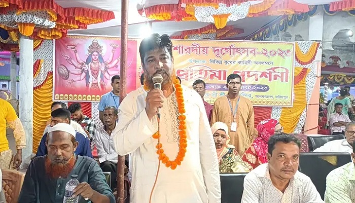 আলফাডাঙ্গায় পূজামণ্ডপ পরিদর্শন করলেন পৌর মেয়র আলী আকসাদ ঝন্টু