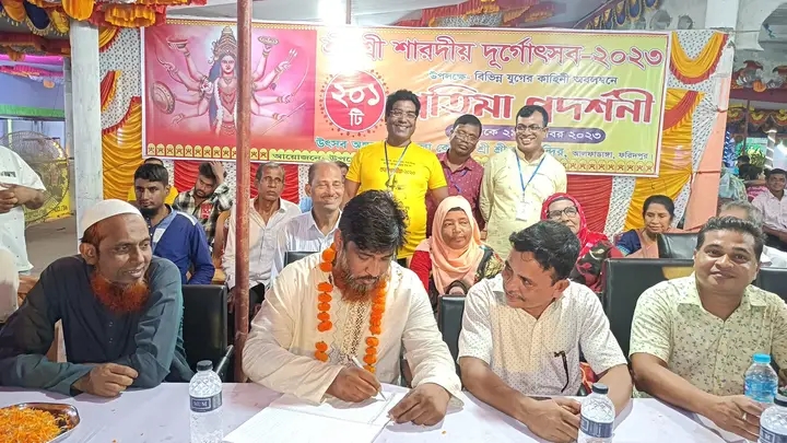 আলফাডাঙ্গায় পূজামণ্ডপ পরিদর্শন করলেন পৌর মেয়র আলী আকসাদ ঝন্টু
