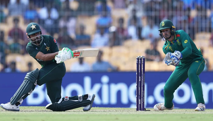 প্রোটিয়াদের বিপক্ষে পাকদের ২৭০ রানের মামুলি সংগ্রহ