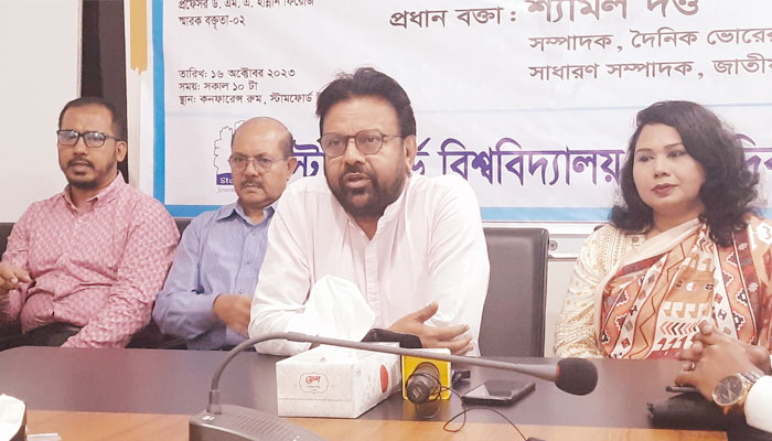 এআই গণমাধ্যমকে নতুন বাস্তবতায় ফেলে দিয়েছে