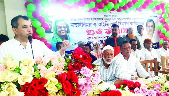 সাবের হোসেন চৌধুরী  : শেখ হাসিনার নেতৃত্বে বাংলাদেশ উন্নয়নের রোল মডেল