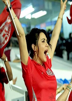 ক্রিকেটার কিনে বিপাকে প্রীতি জিনতা