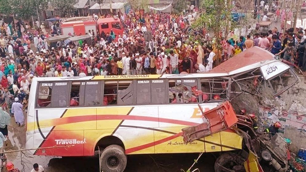 ২০২৩ সালে সড়কে ঝরেছে ৬ হাজার ৫২৪ প্রাণ: রোড সেফটি ফাউন্ডেশন