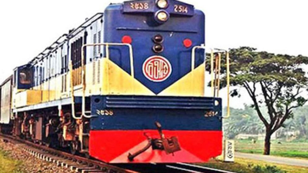 টাঙ্গাইলে ট্রেন বিকল হয়ে ঢাকার সঙ্গে রেল যোগাযোগ বন্ধ
