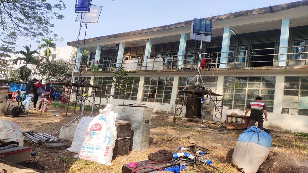 ঢাবির হলে বাণিজ্যিক শুটিং, হল প্রশাসন জানালো 'মুক্তিযুদ্ধের শুটিং'