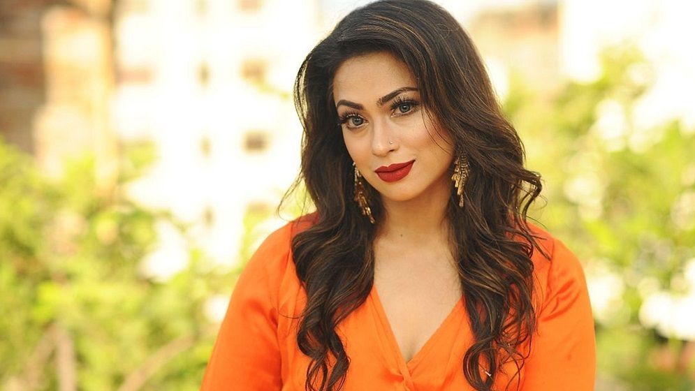 গোপনেই বাবাকে শেষ বিদায় জানালেন পপি