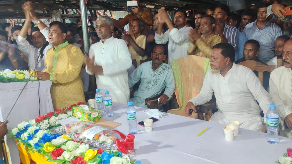মধ্যনগর-ধর্মপাশায় এমপি রনজিতের ঈদ শুভেচ্ছা বিনিময় 