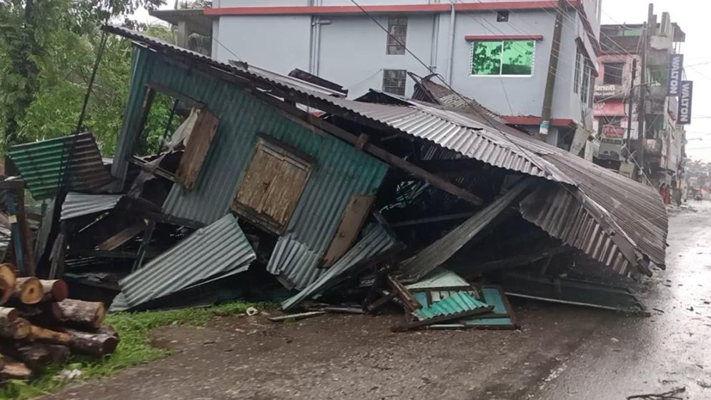 বাউফলে ঘরচাপায় এক বৃদ্ধের মৃত্যু