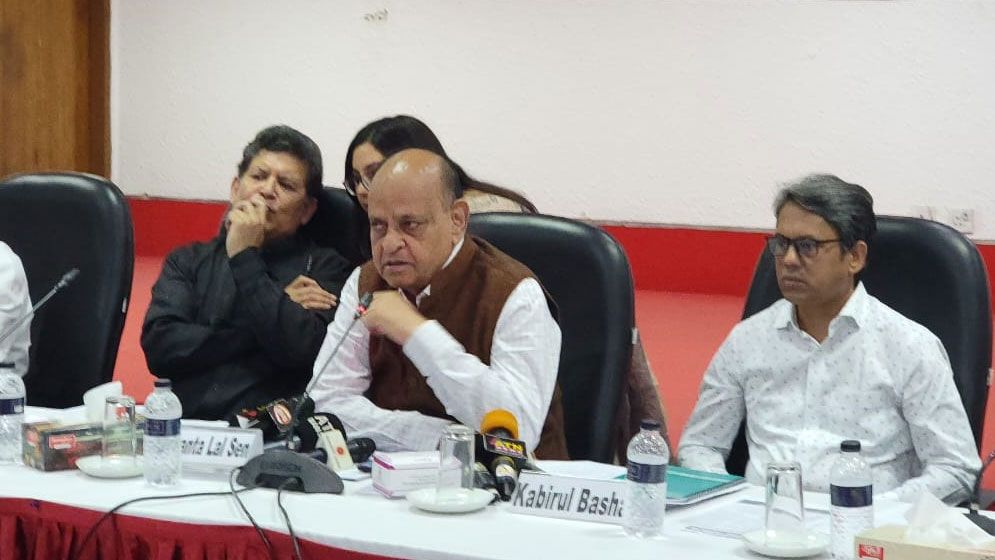 ডেঙ্গুতে আর কেউ যেন স্বজন না হারায়