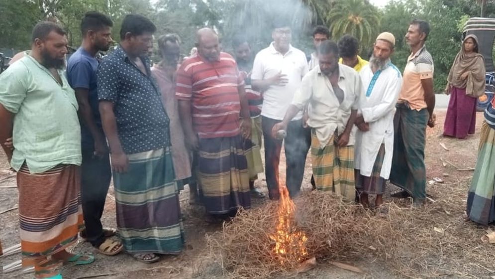 পাইকগাছায় মরা গরুর মাংস বিক্রির অভিযোগ