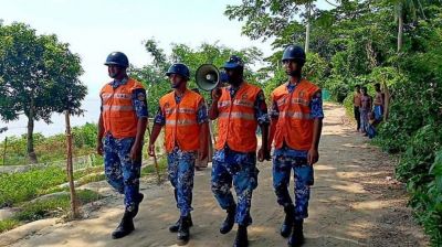 ঘূর্ণিঝড় রেমাল, ভোলার উপকূলে কোস্টগার্ডের মাইকিং