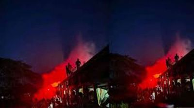গাজীপুরে ট্রেনের ইঞ্জিনে আগুন