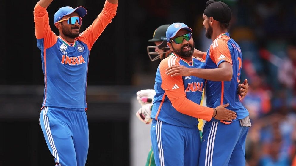 শেষের রোমাঞ্চে দক্ষিণ আফ্রিকাকে হারিয়ে বিশ্বচ্যাম্পিয়ন ভারত