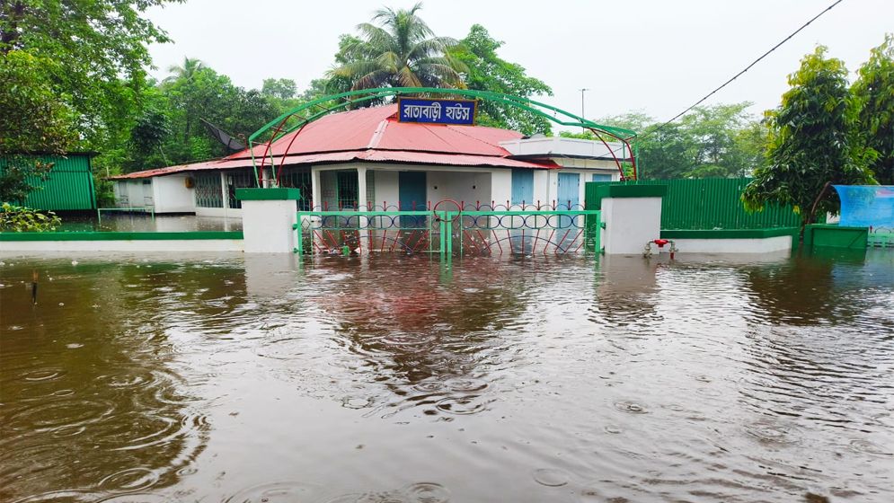 জুড়ীতে ৫০ হাজার মানুষ পানিবন্দি; খোলা হয়েছে ১৪ আশ্রয়কেন্দ্র