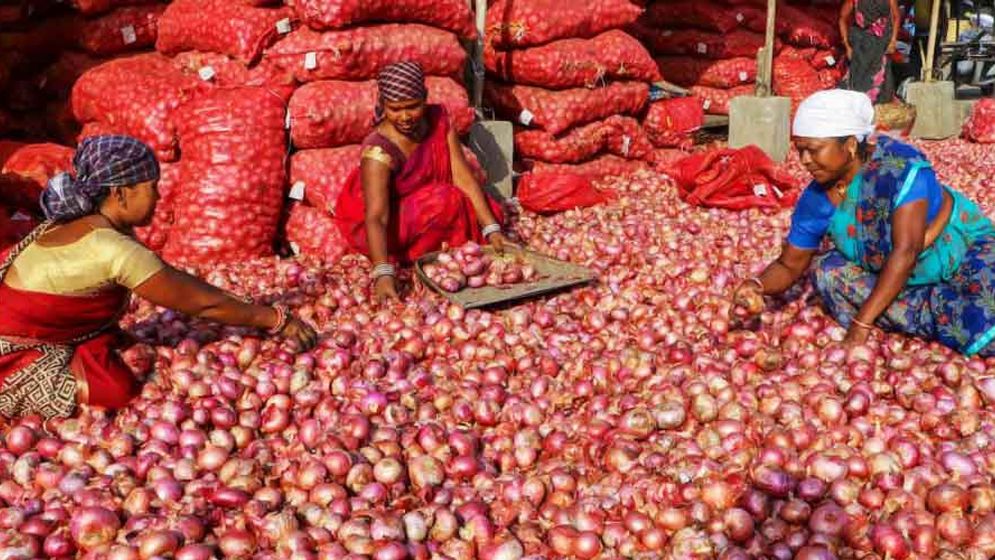 ভারতে বাড়ছে পেঁয়াজের দাম