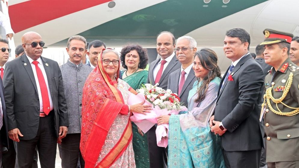 প্রধানমন্ত্রী রাষ্ট্রীয় সফরে দিল্লি পৌঁছেছেন