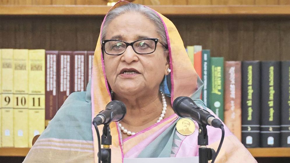 ইউরোপে কোনো বর্ডার নেই, তারা কি বিক্রি হয়ে গেছে?