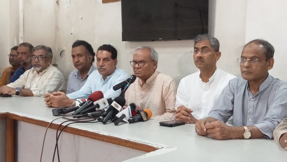 খালেদা জিয়ার আরোগ্য কামনায় দোয়া মাহফিল করবে বিএনপি