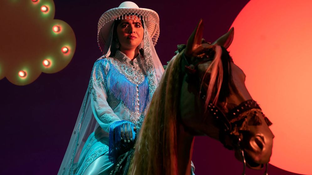 যে কারণে কাউগার্ল লুকে ধরা দিলেন মালালা