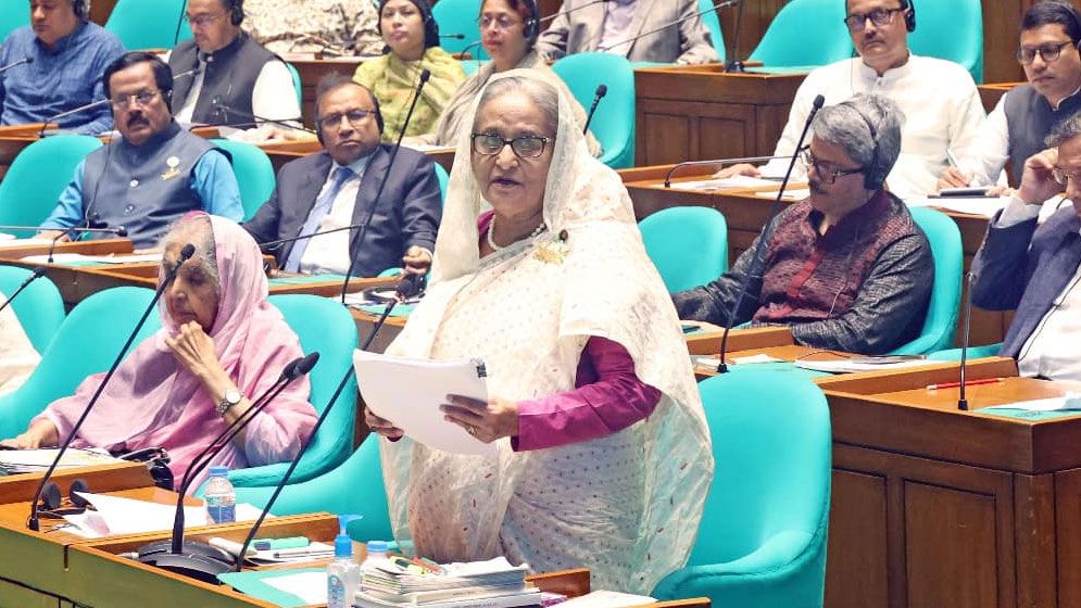 বিরোধীদলীয় নেতা কালো টাকা সাদা করেছেন কিনা খোঁজ নিতে হবে