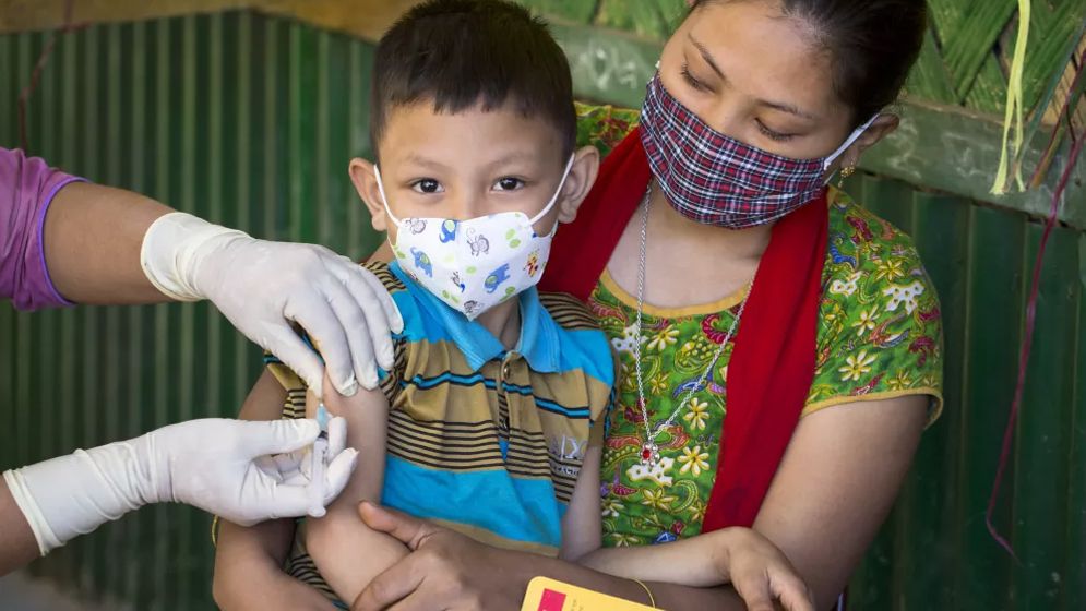 শিশুর টিকাদানে যুক্ত হচ্ছে টাইফয়েড ও মশার টিকা