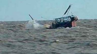 মানিকগঞ্জে কোরবানির পশু নিয়ে ট্রলার ডুবি