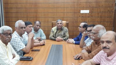 বাহাউদ্দিন নাছিমের সঙ্গে হিন্দু সম্প্রদায়ের নেতৃবৃন্দের মতবিনিময়