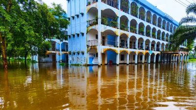 জুড়ীতে ভয়াবহ বন্যা; পানিতে ভাসছে গ্রামের পর গ্রাম