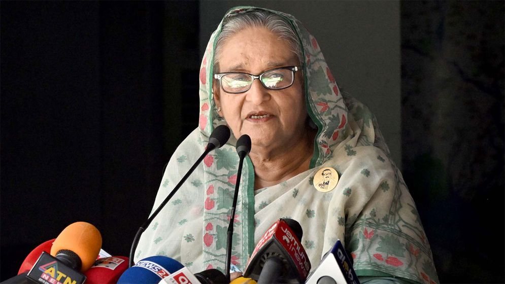 ছাত্রলীগকে আমিই হল থেকে বেরিয়ে আসার নির্দেশ দিয়েছি : প্রধানমন্ত্রী