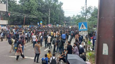 কোটা আন্দোলনে উত্তাল রাজধানী, দুর্ভোগে মানুষ