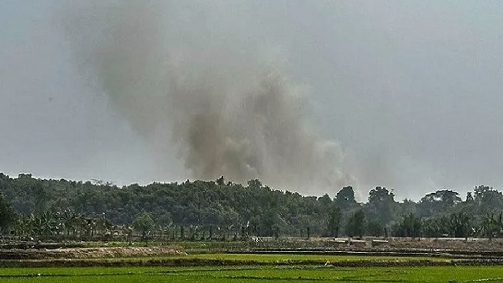 বিস্ফোরণের শব্দে আবারো কাঁপল টেকনাফ