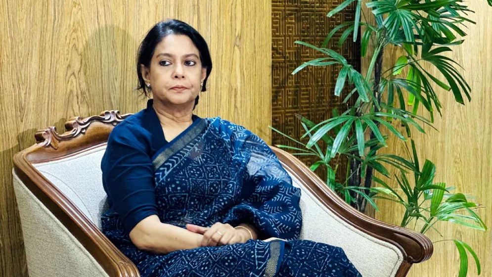 কখন থেকে পলিথিনের বিরুদ্ধে অভিযান চলবে, জানালেন পরিবেশ উপদেষ্টা