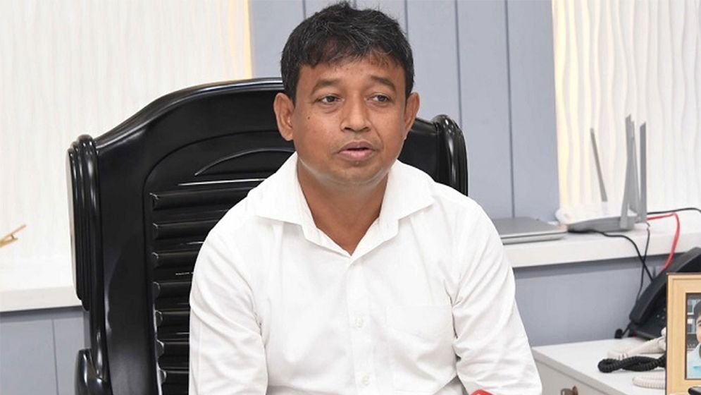 ডিবির হারুন ও তার স্ত্রীর বিদেশযাত্রায় নিষেধাজ্ঞা চেয়ে আবেদন