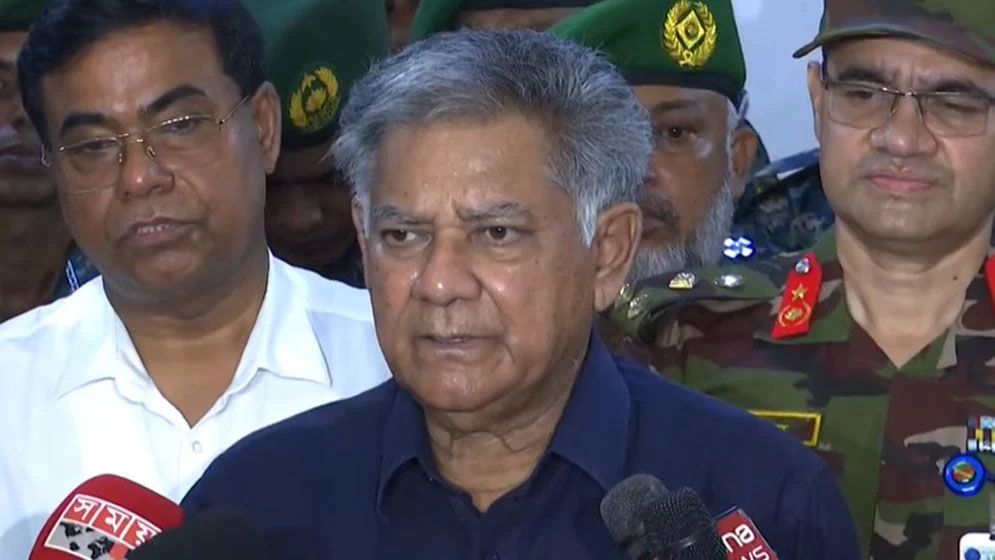 দল গোছানো নিয়ে আওয়ামী লীগকে যে পরামর্শ দিলেন স্বরাষ্ট্র উপদেষ্টা