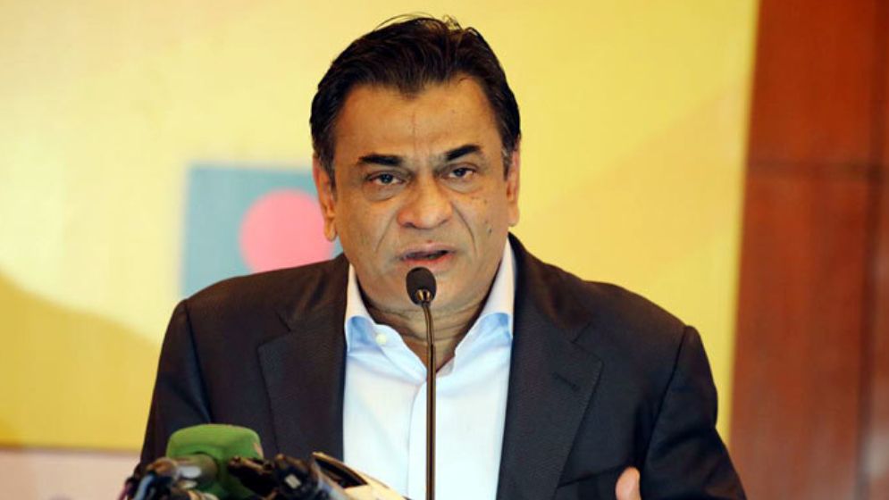 হুমকির মুখে বাফুফে না ছাড়ার বিষয়ে যা জানালেন কাজী সালাউদ্দিন