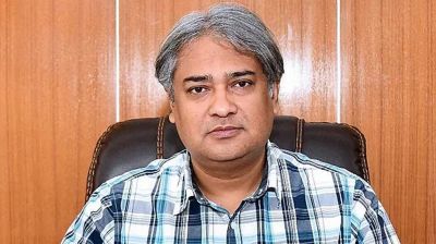 সাবেক তথ্য প্রতিমন্ত্রী আরাফাতকে বাসায় পাওয়া যায়নি: পুলিশ