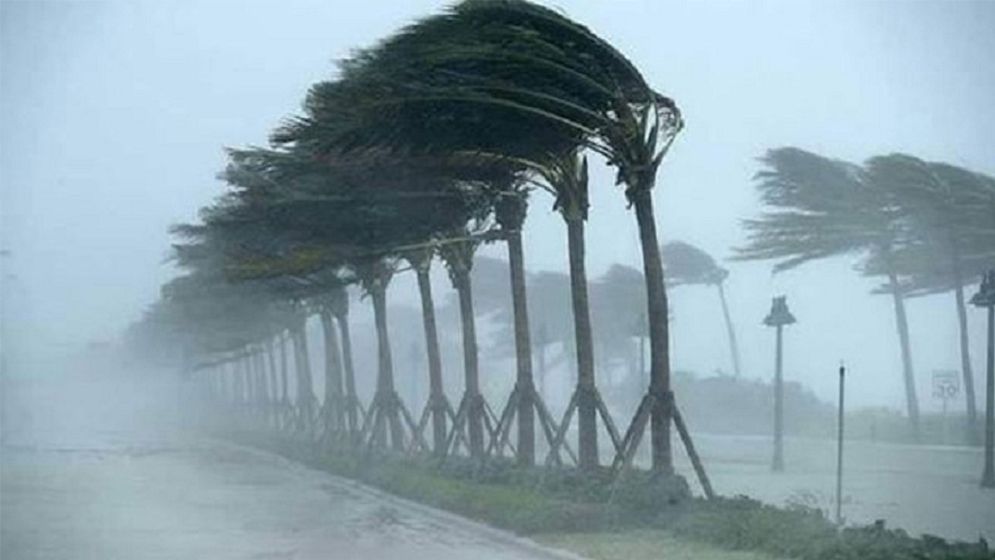 রাত ১টার মধ্যে যেসব জেলায় ঝড়ের আভাস