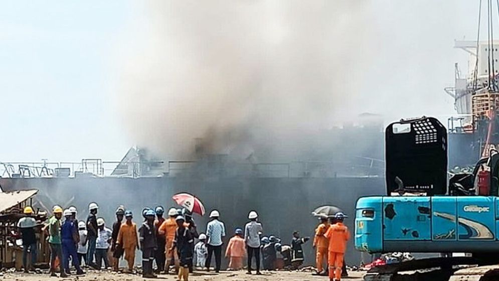 সীতাকুণ্ডে শিপইয়ার্ড বিস্ফোরণে আরো একজনের মৃত্যু, মোট নিহত ২