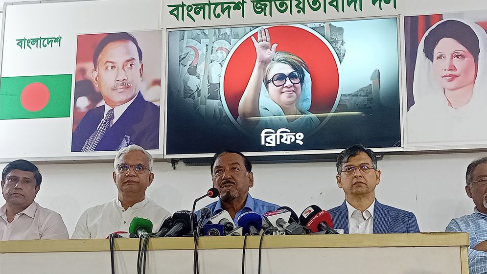 বিডিআর হত্যাকাণ্ড নিয়ে যে মন্তব্য করলেন মেজর হাফিজ