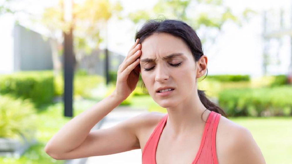 মাইগ্রেনের ব্যথা কমাবে ঘরোয়া টোটকা