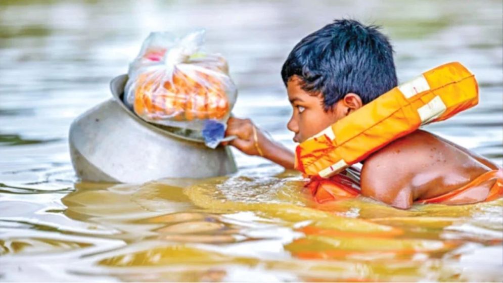 বন্যায় মৃতের সংখ্যা বেড়ে ৬৭